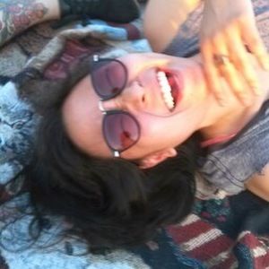 Meet your Posher, Leslie